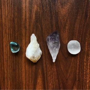 Bundle Set of 4 Crystals Tumbled Stones